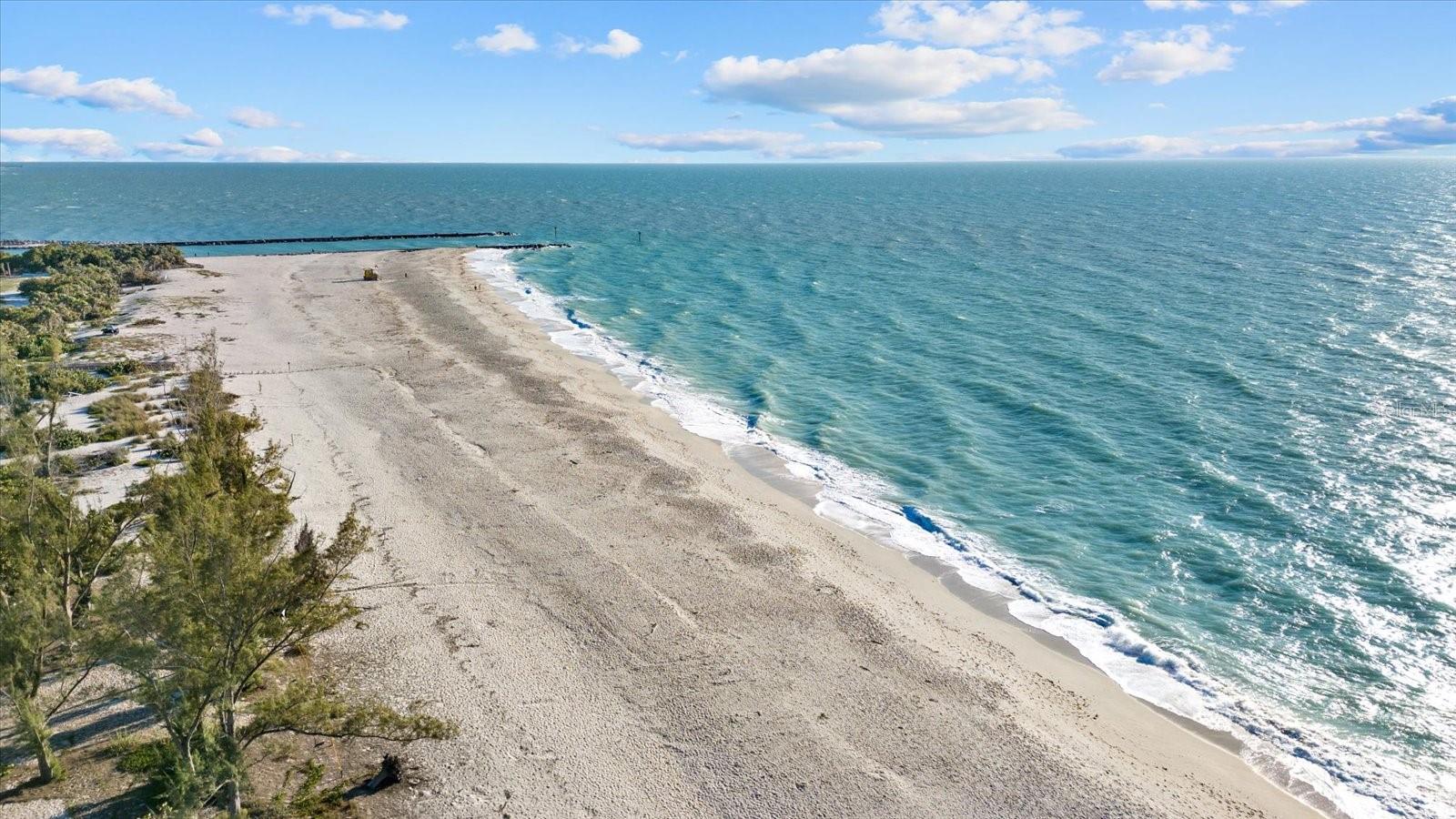 611 S CASEY KEY RD, NOKOMIS, FL, 34275