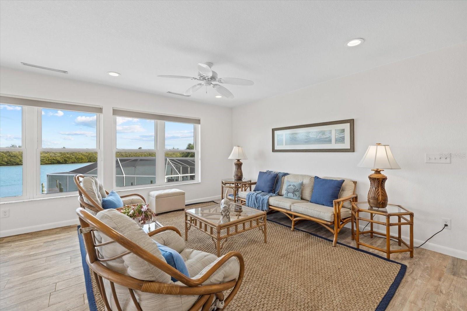 611 S CASEY KEY RD, NOKOMIS, FL, 34275