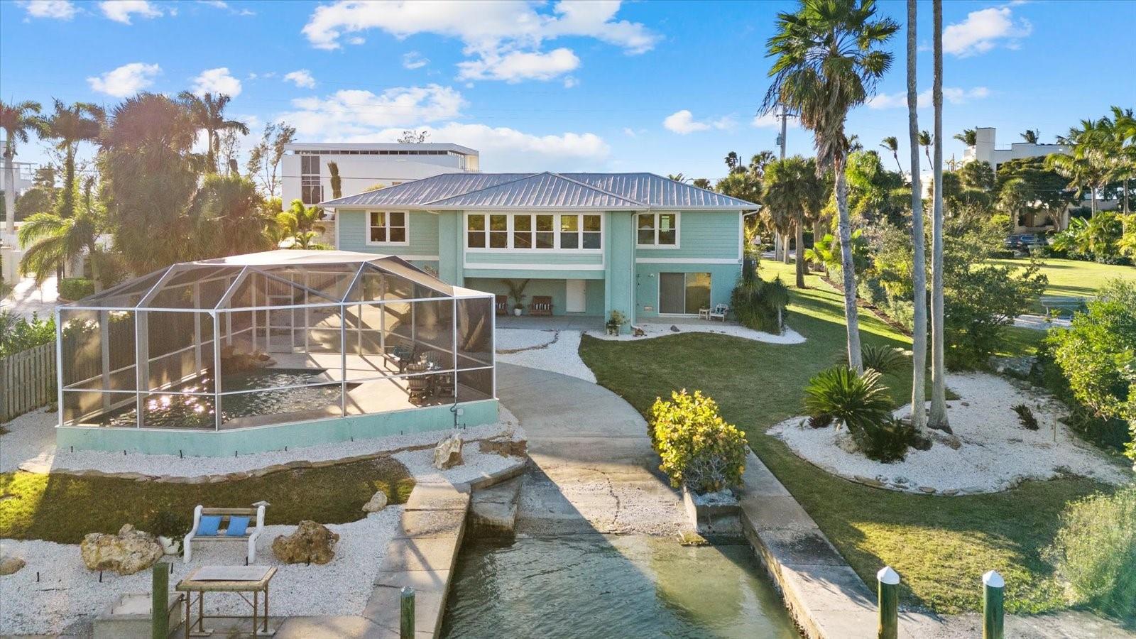 611 S CASEY KEY RD, NOKOMIS, FL, 34275