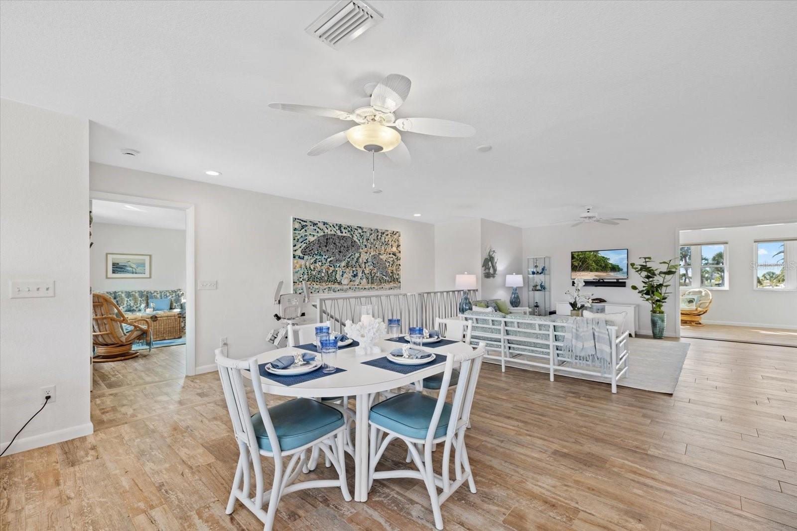 611 S CASEY KEY RD, NOKOMIS, FL, 34275