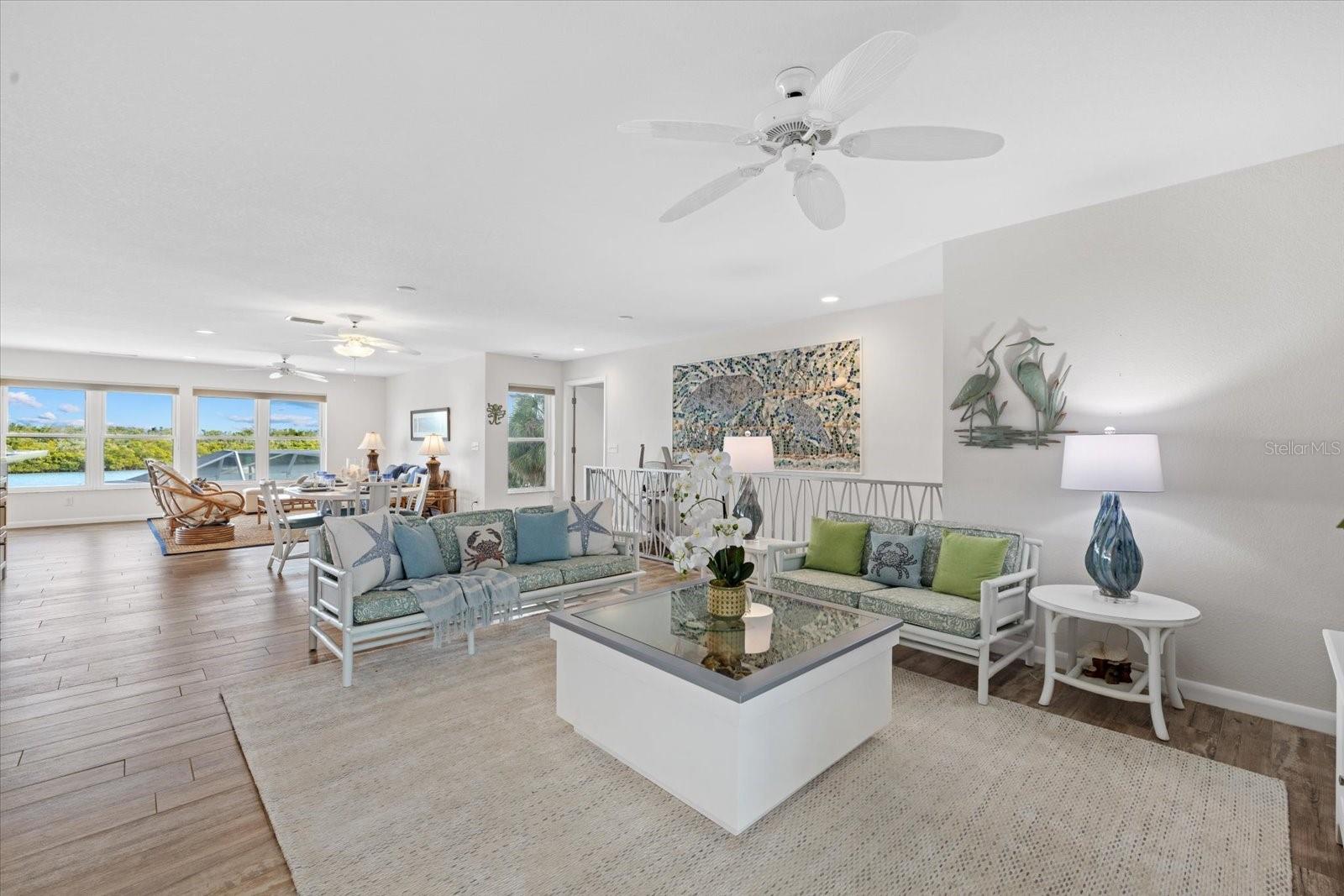 611 S CASEY KEY RD, NOKOMIS, FL, 34275