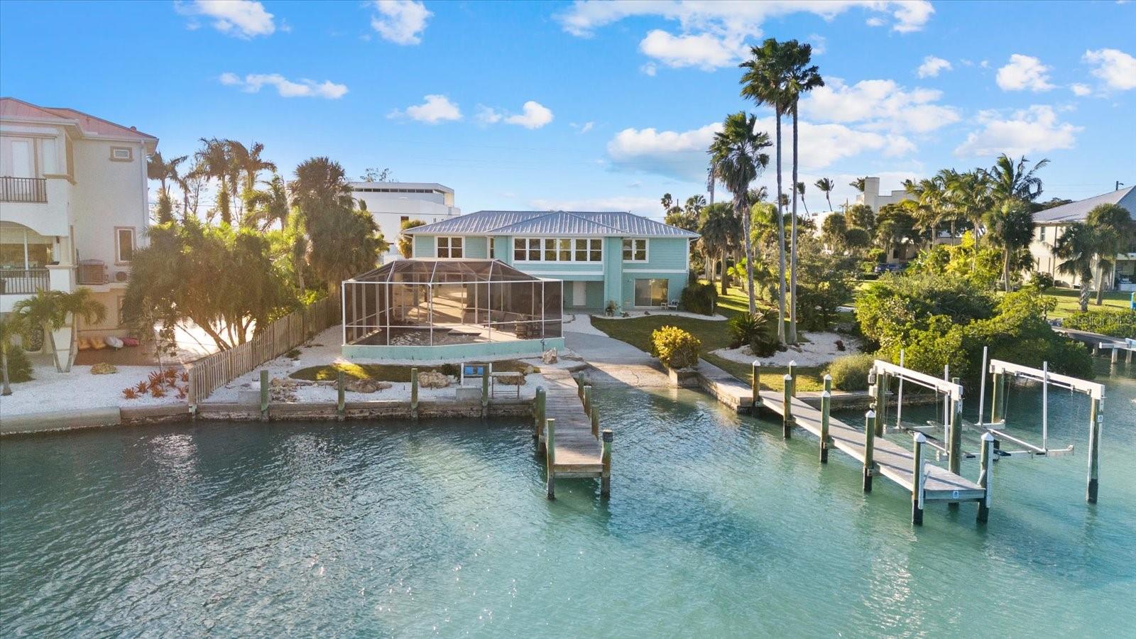 611 S CASEY KEY RD, NOKOMIS, FL, 34275