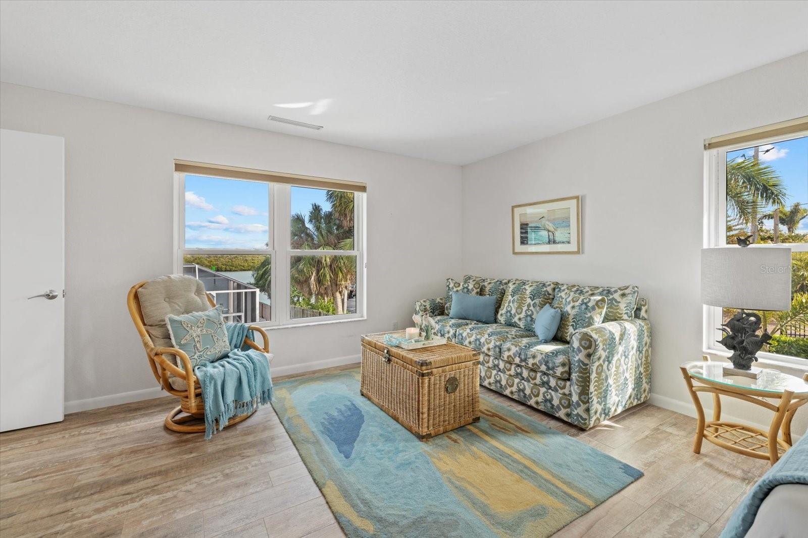 611 S CASEY KEY RD, NOKOMIS, FL, 34275