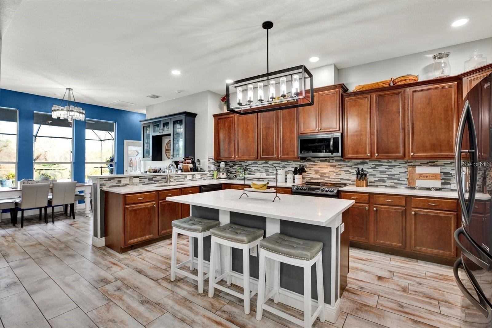 7023 DERWENT GLEN CIR, LAND O LAKES, FL, 34637