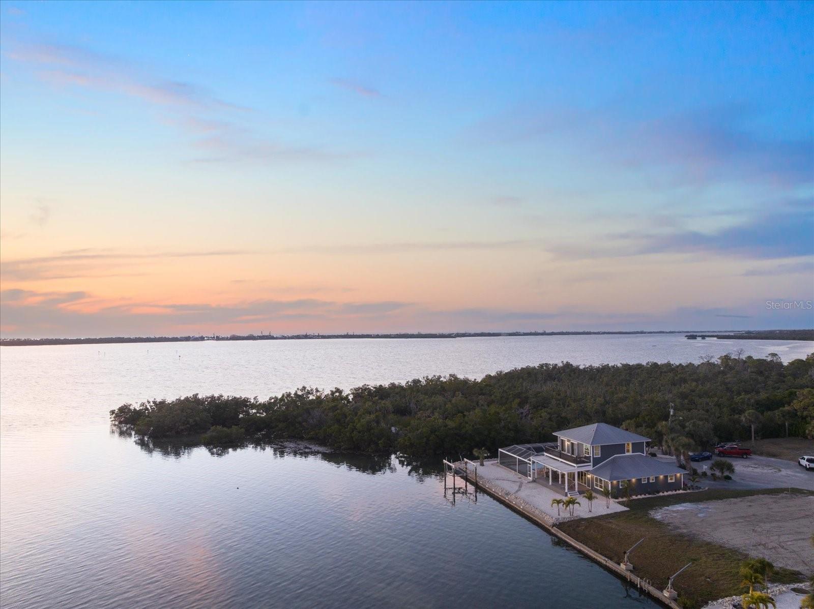 949 SUNCREST LN, ENGLEWOOD, FL, 34223