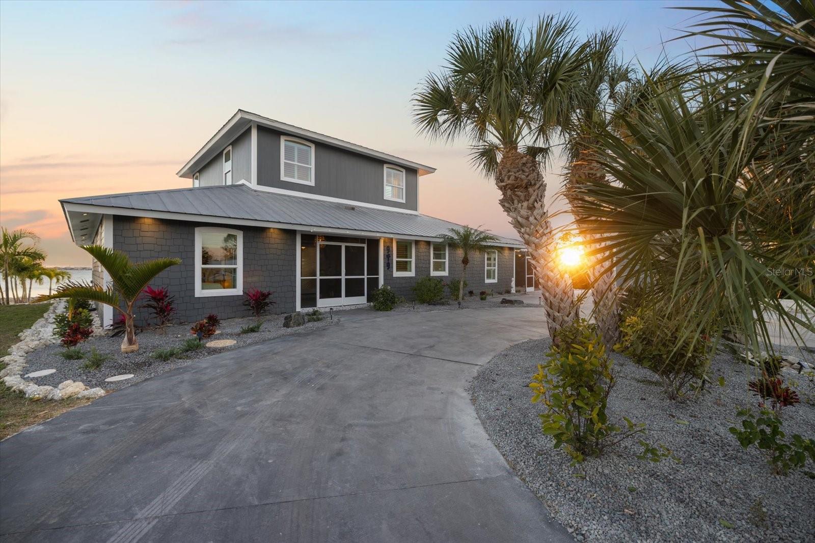 949 SUNCREST LN, ENGLEWOOD, FL, 34223