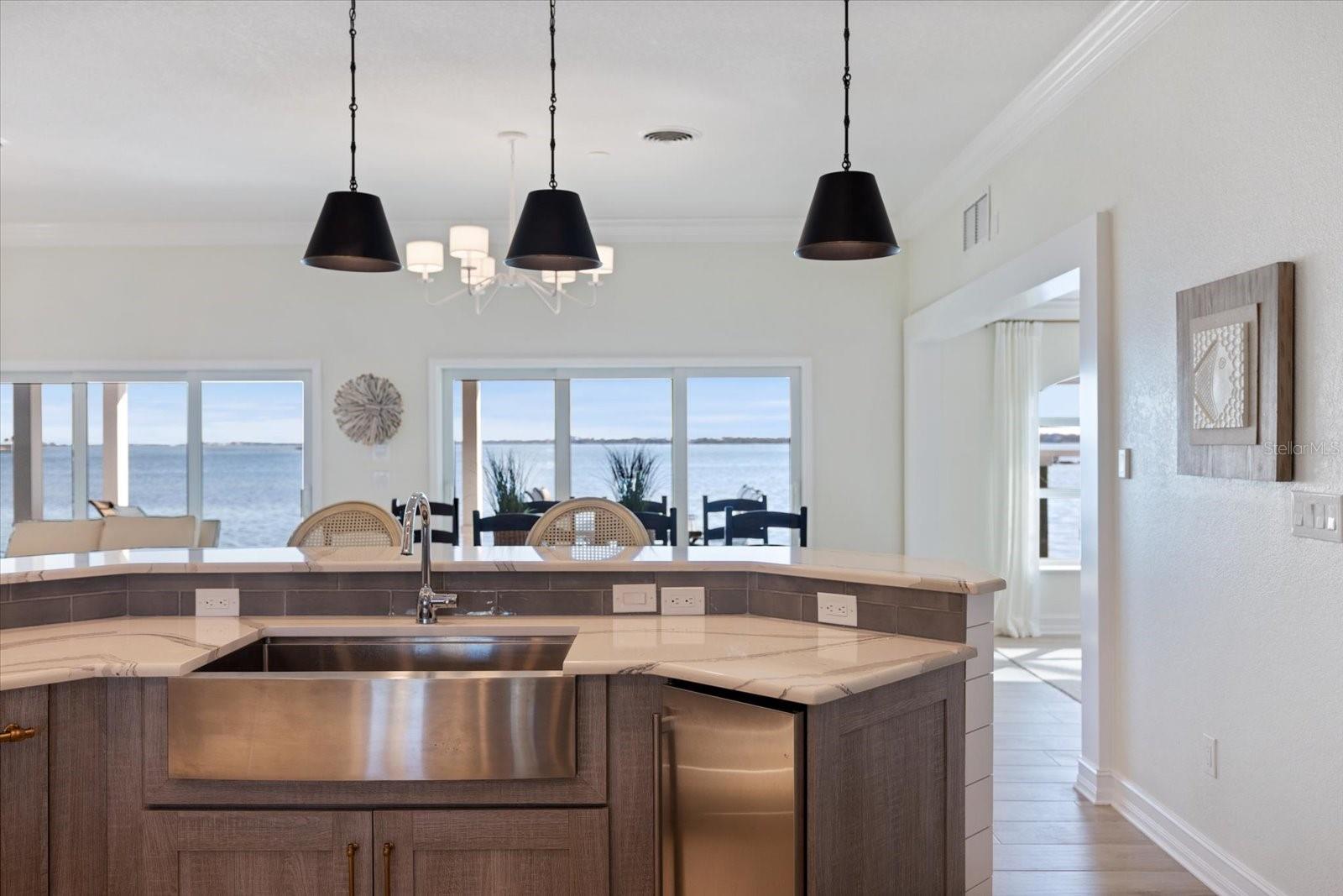 949 SUNCREST LN, ENGLEWOOD, FL, 34223