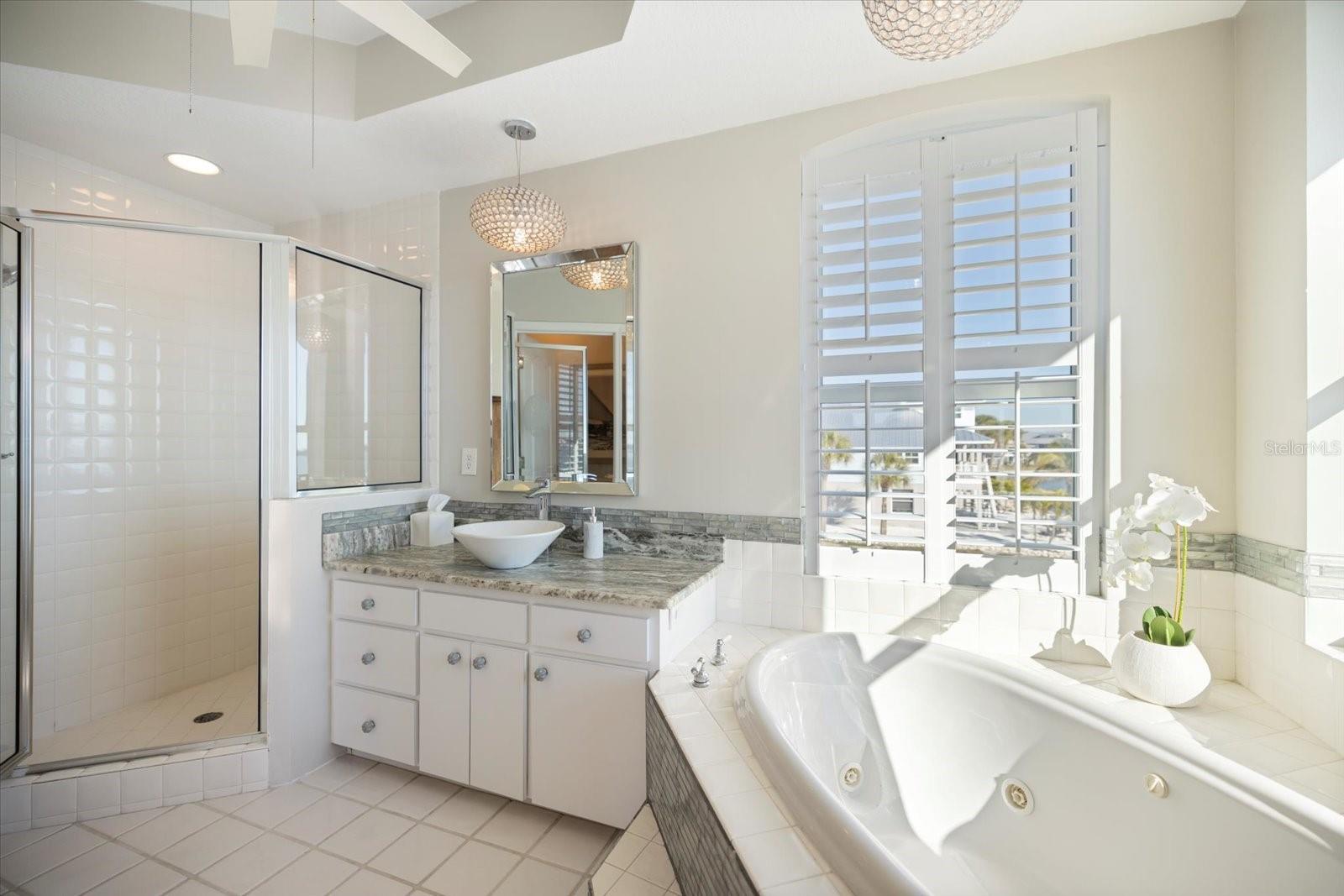 949 SUNCREST LN, ENGLEWOOD, FL, 34223