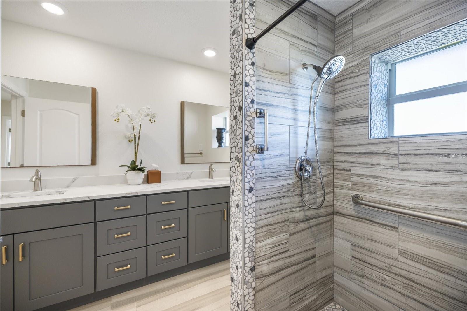 949 SUNCREST LN, ENGLEWOOD, FL, 34223