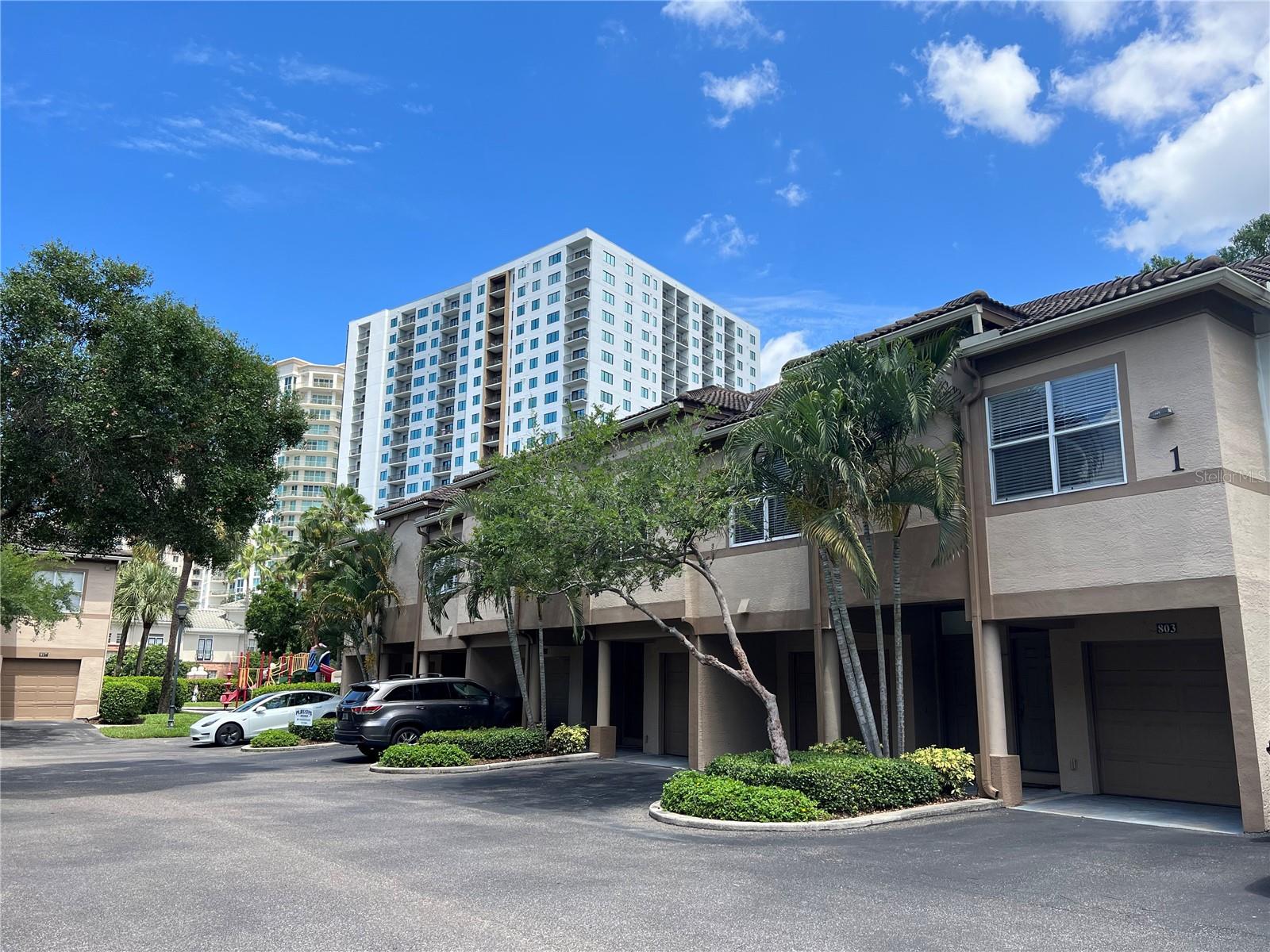 805 NORMANDY TRACE RD, TAMPA, FL, 33602