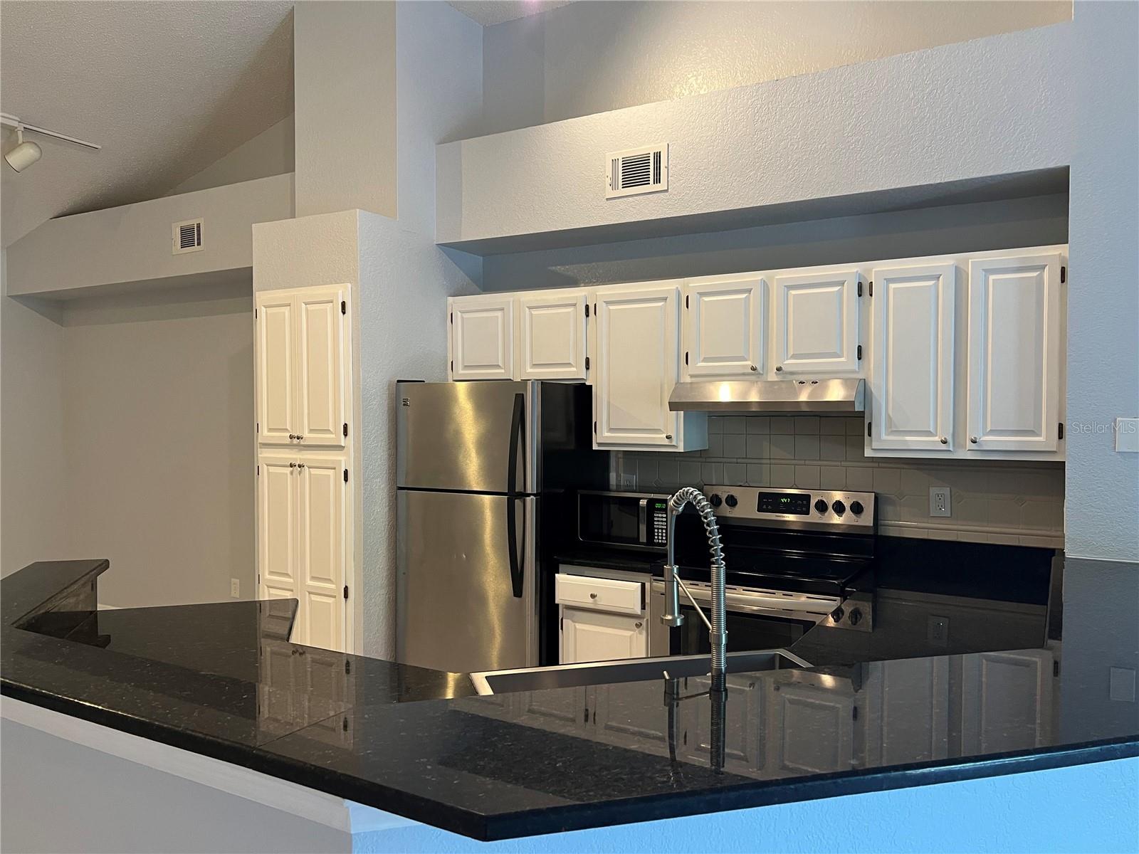 805 NORMANDY TRACE RD, TAMPA, FL, 33602