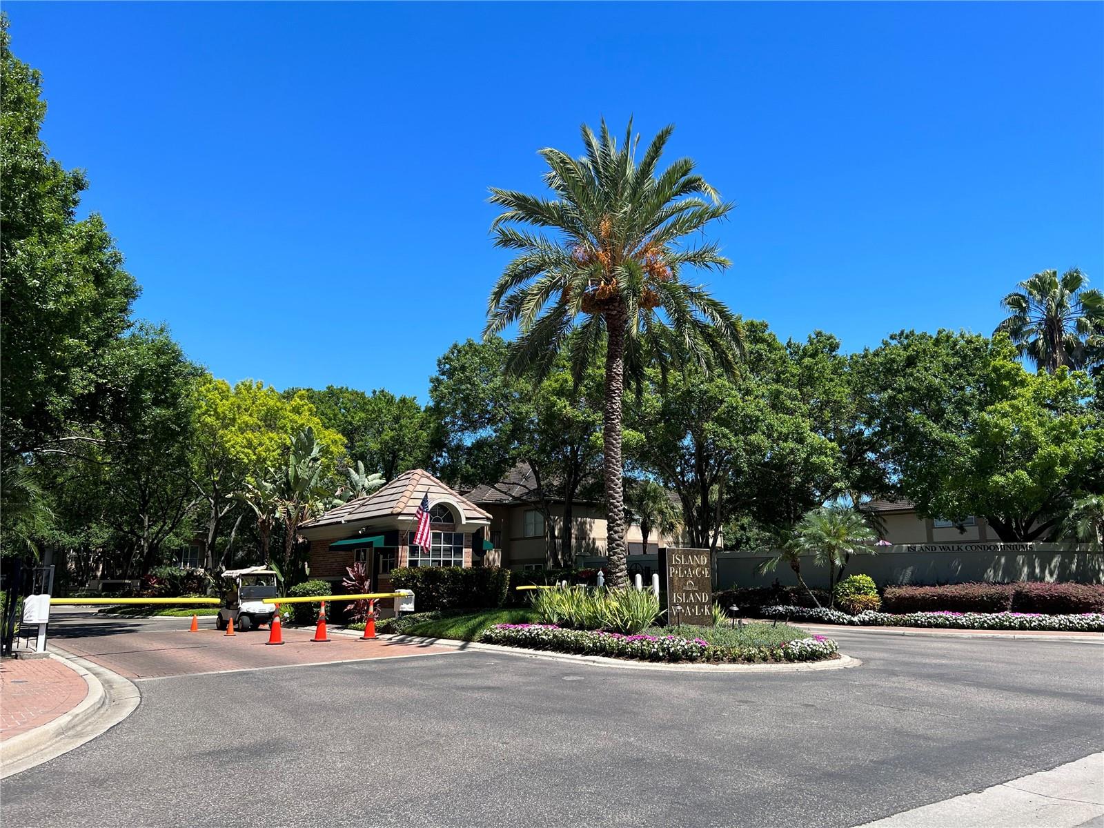 805 NORMANDY TRACE RD, TAMPA, FL, 33602