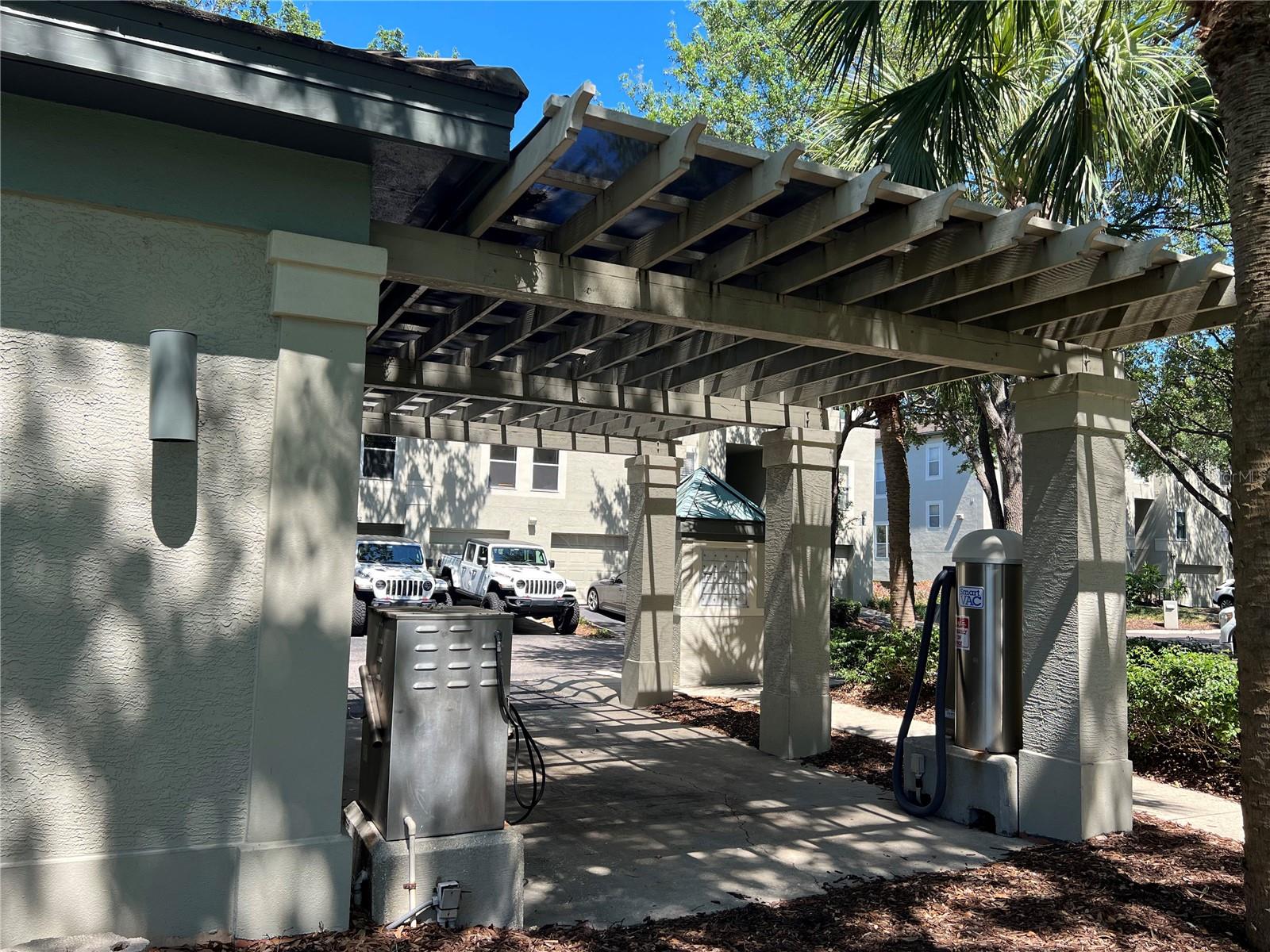 805 NORMANDY TRACE RD, TAMPA, FL, 33602