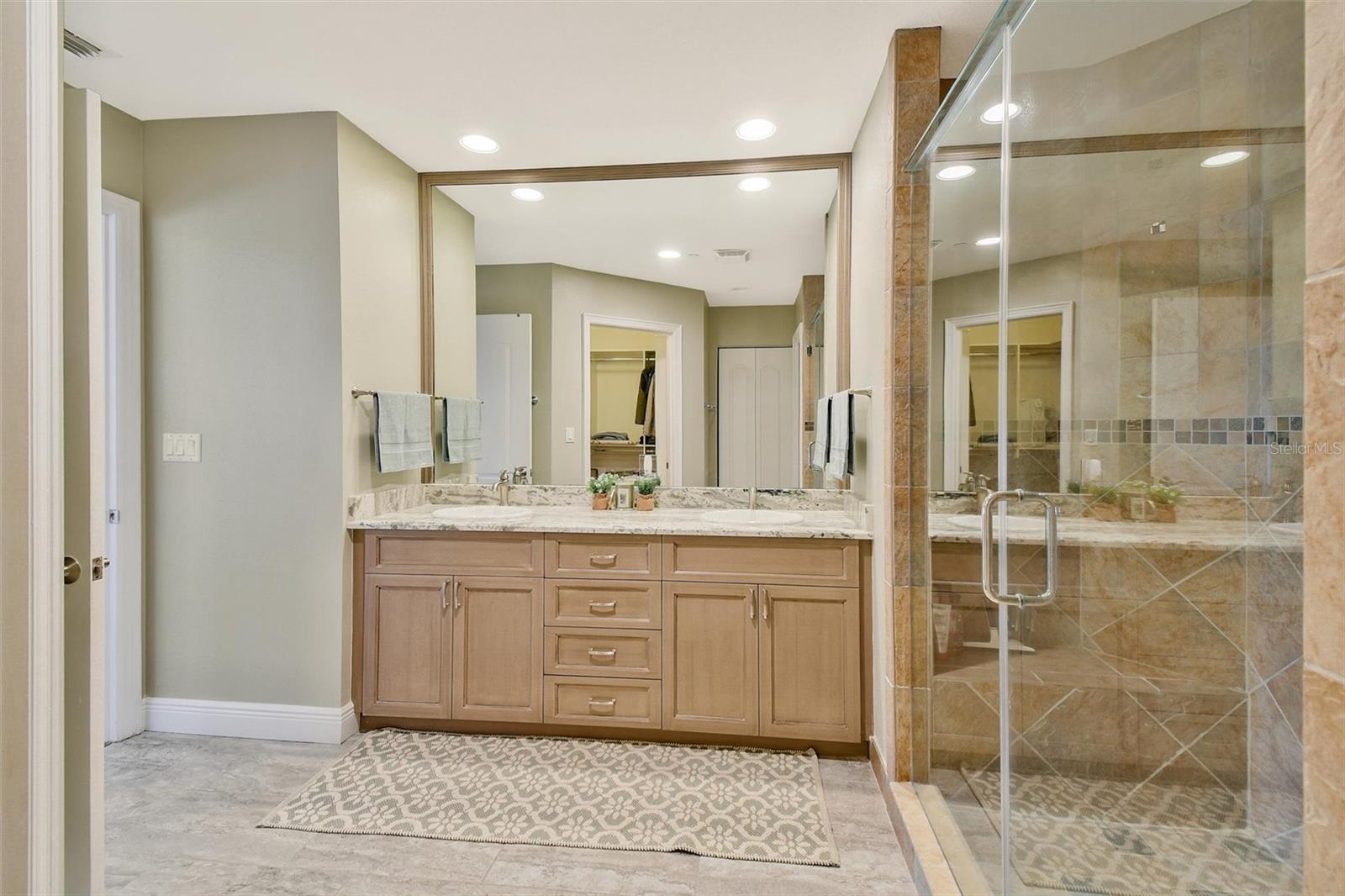 525 MANDALAY AVE #11, CLEARWATER BEACH, FL, 33767