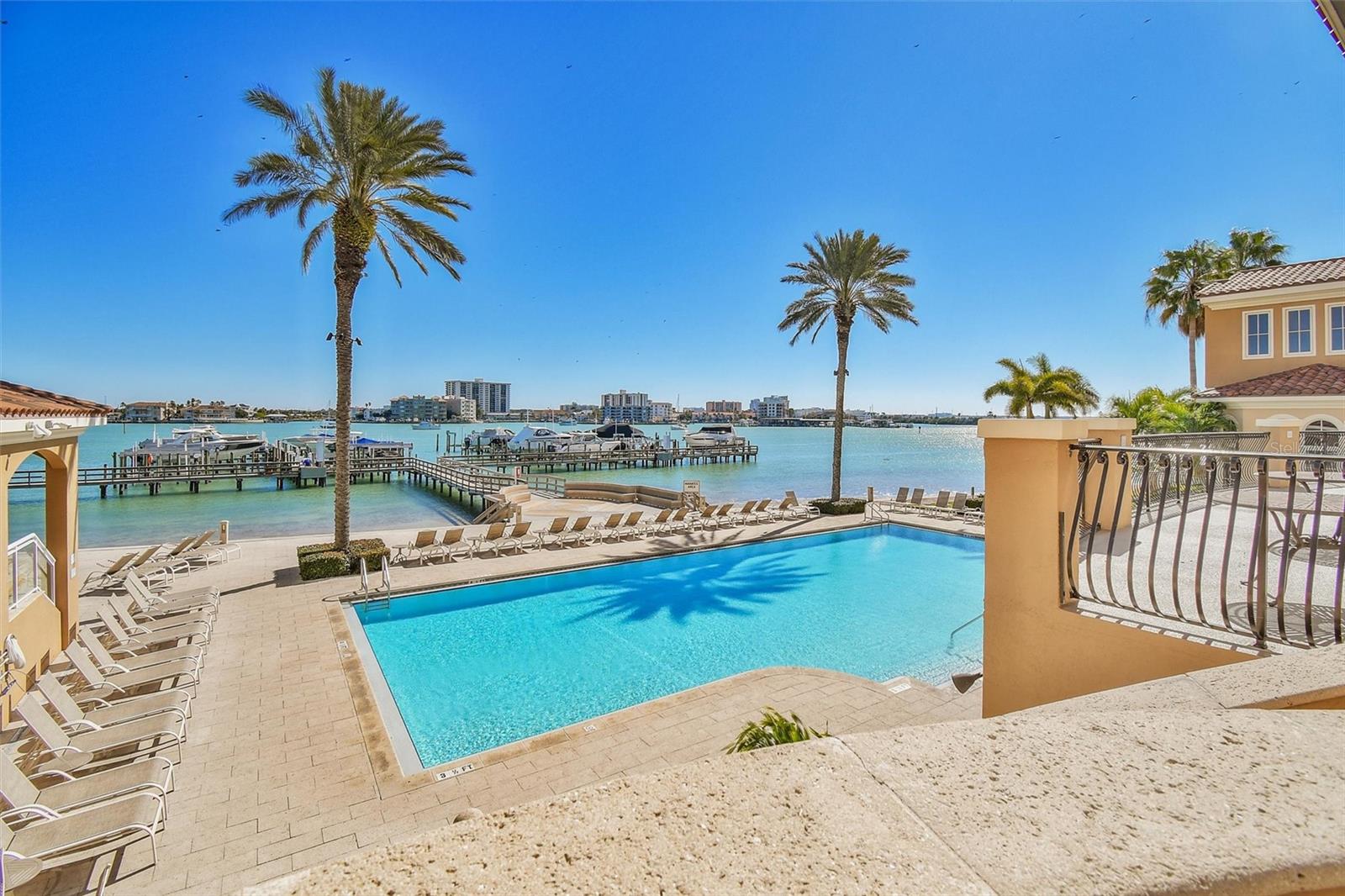 525 MANDALAY AVE #11, CLEARWATER BEACH, FL, 33767