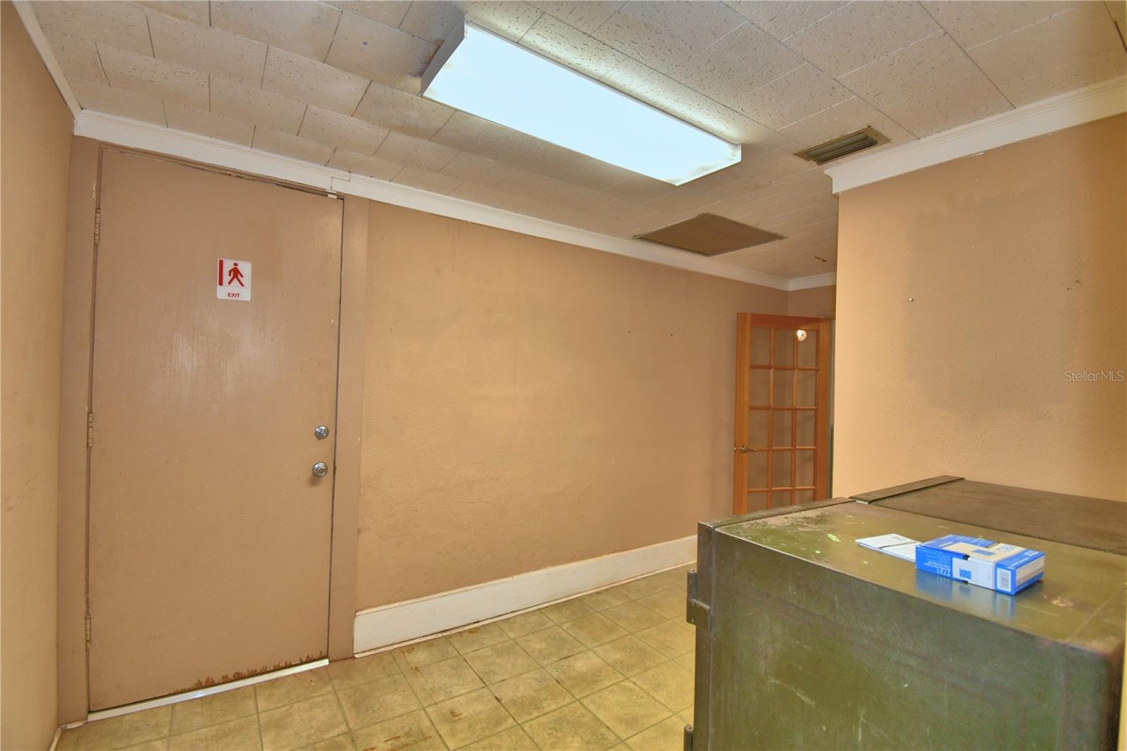 22 E WALL ST, FROSTPROOF, FL, 33843