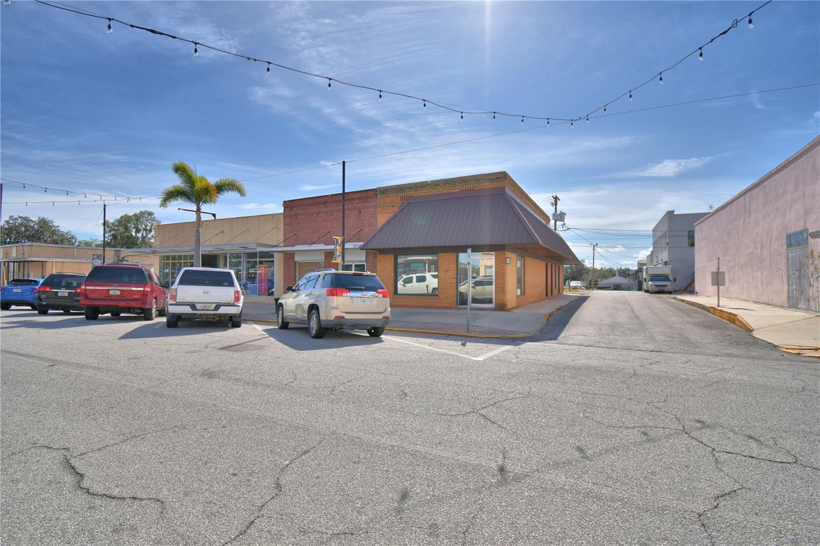 22 E WALL ST, FROSTPROOF, FL, 33843