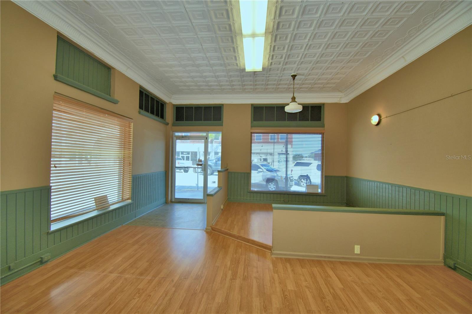 22 E WALL ST, FROSTPROOF, FL, 33843