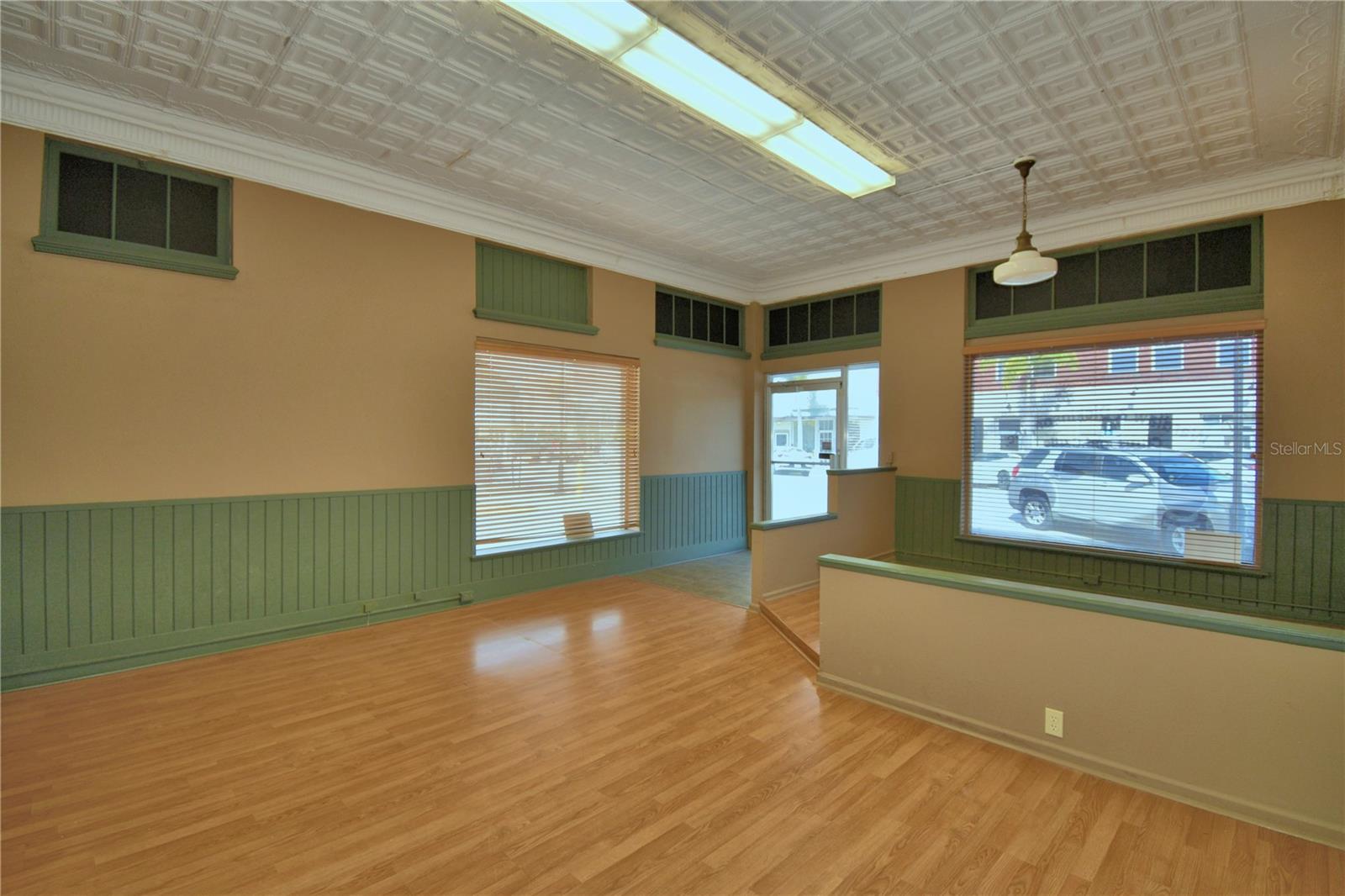 22 E WALL ST, FROSTPROOF, FL, 33843