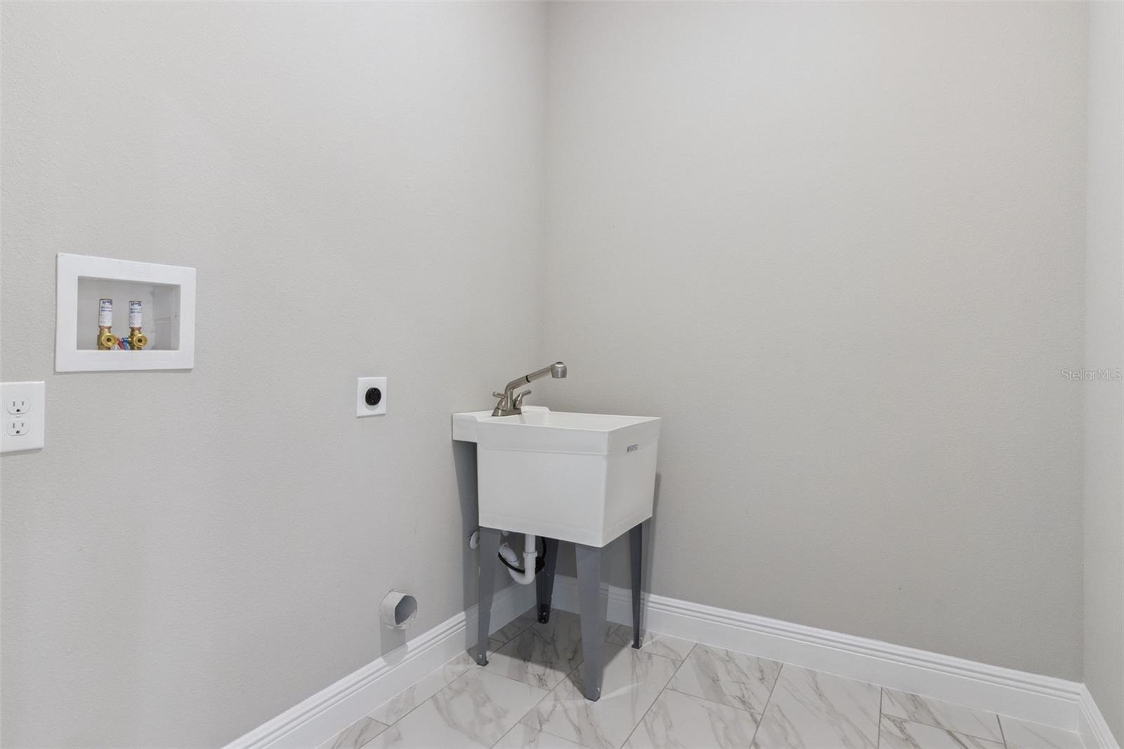 1209 ATLANTIC WAY, KISSIMMEE, FL, 34759