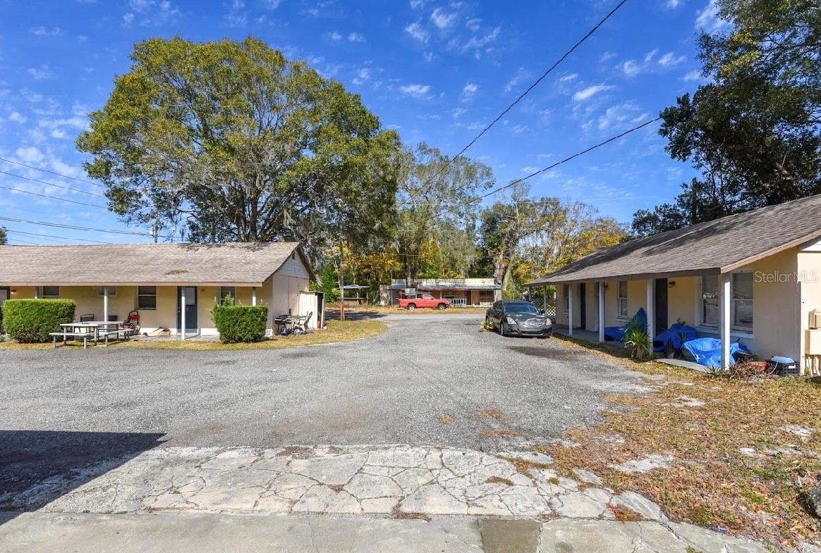 1757 N WOODLAND BLVD, DELAND, FL, 32720