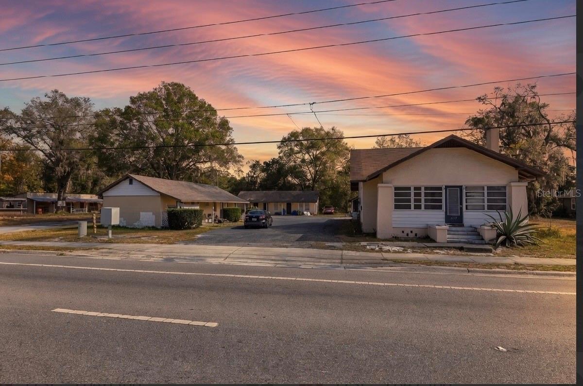 1757 N WOODLAND BLVD, DELAND, FL, 32720