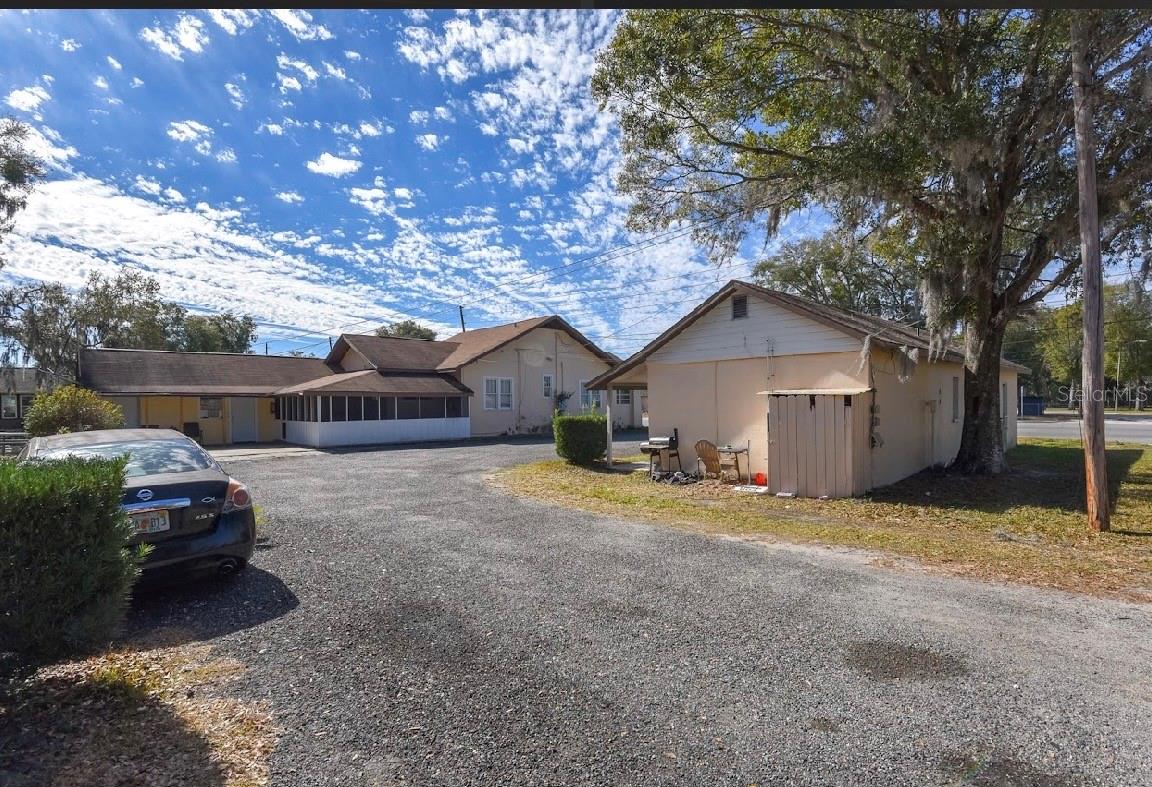 1757 N WOODLAND BLVD, DELAND, FL, 32720