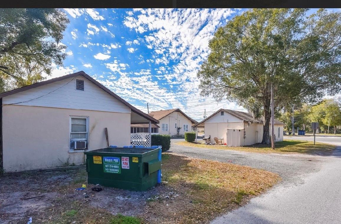 1757 N WOODLAND BLVD, DELAND, FL, 32720