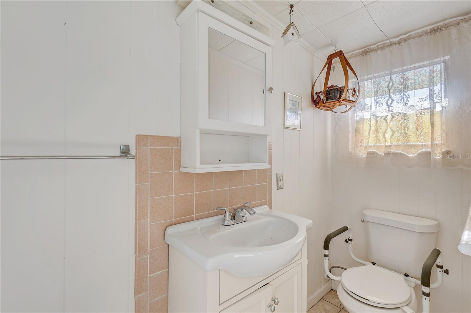 708 TAM O SHANTER AVE, SUN CITY CENTER, FL, 33573