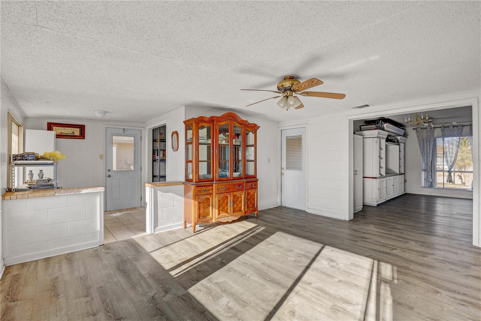 708 TAM O SHANTER AVE, SUN CITY CENTER, FL, 33573