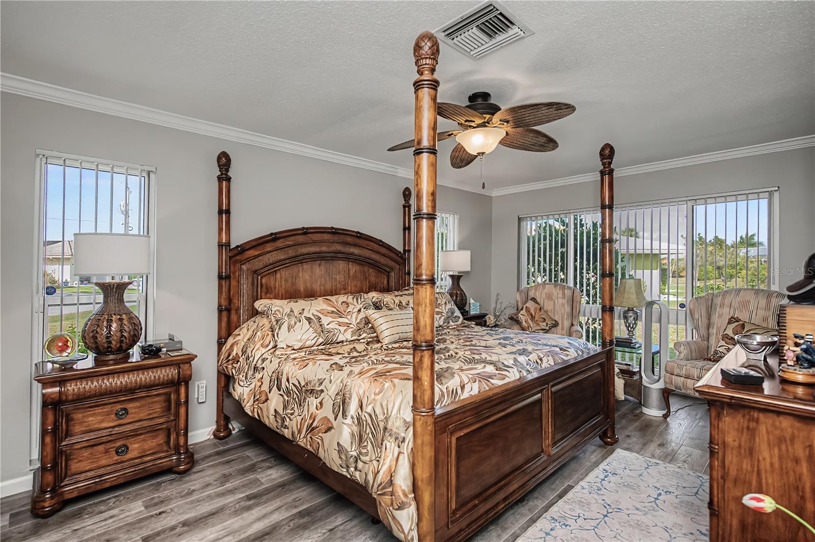 1354 AQUI ESTA DR, PUNTA GORDA, FL, 33950