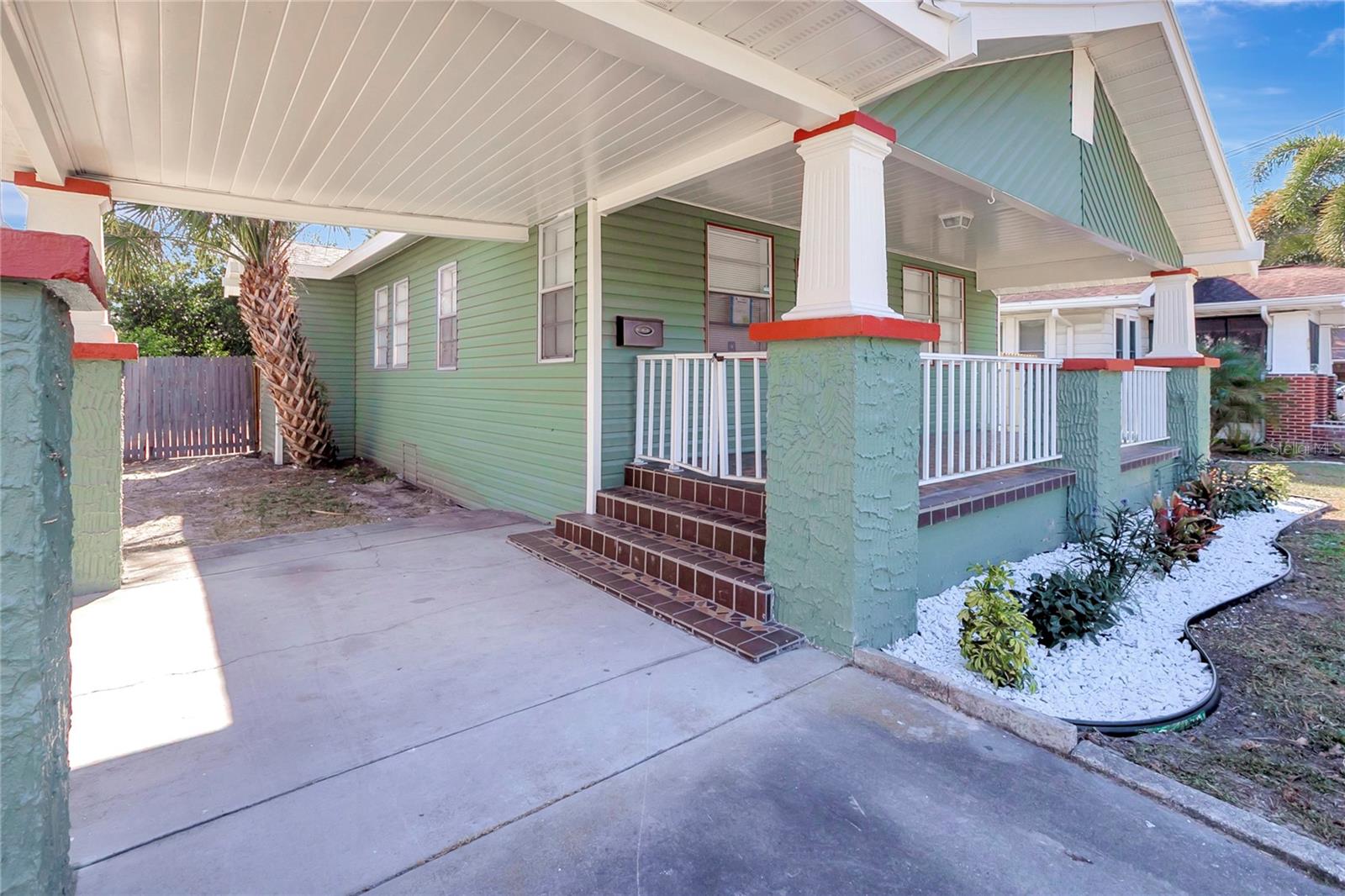 304 W HAYA ST, TAMPA, FL, 33603