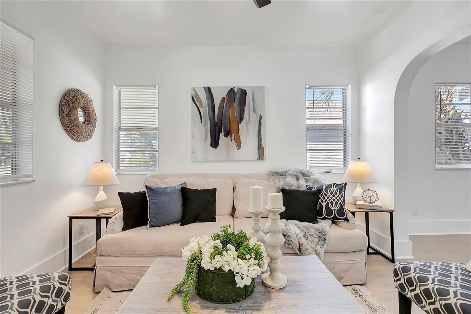 304 W HAYA ST, TAMPA, FL, 33603