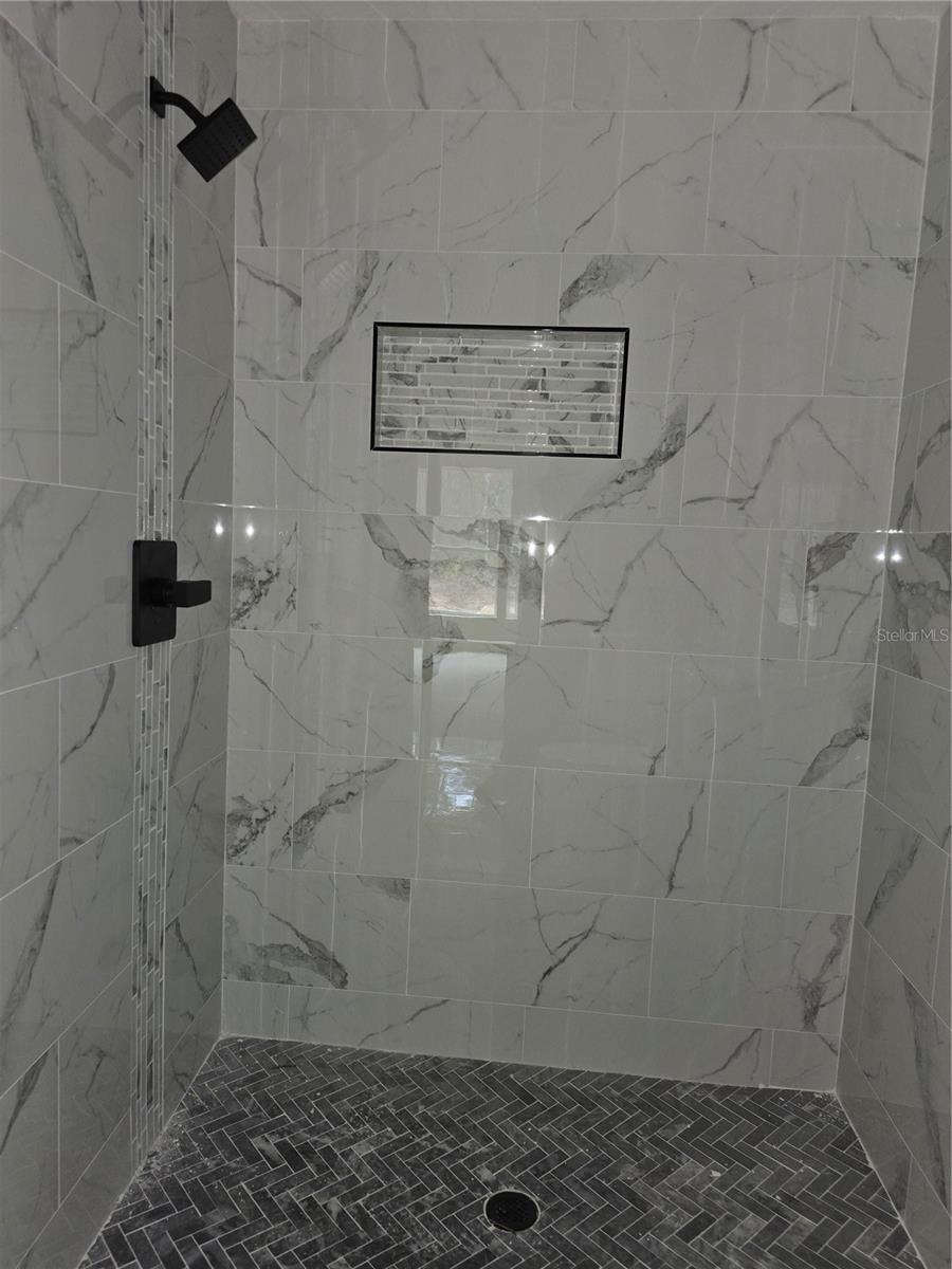 2 OAK TRL, OCALA, FL, 34472