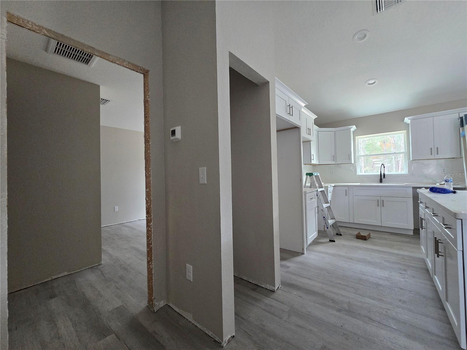 2 OAK TRL, OCALA, FL, 34472