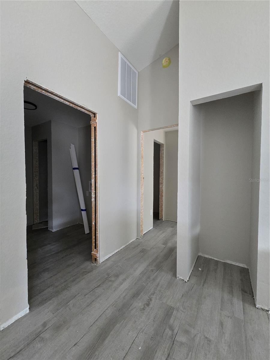 2 OAK TRL, OCALA, FL, 34472