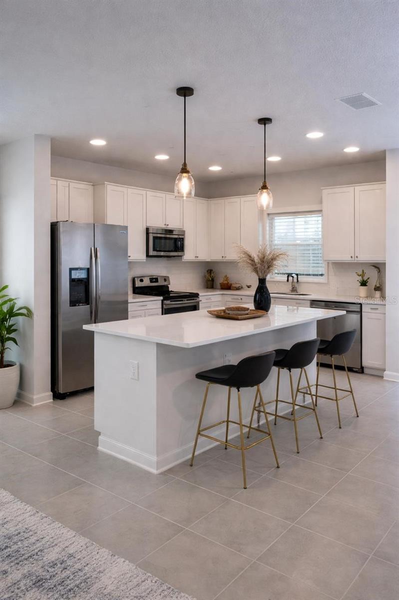 EVERBE PH 1C, ORLANDO, FL, 32829