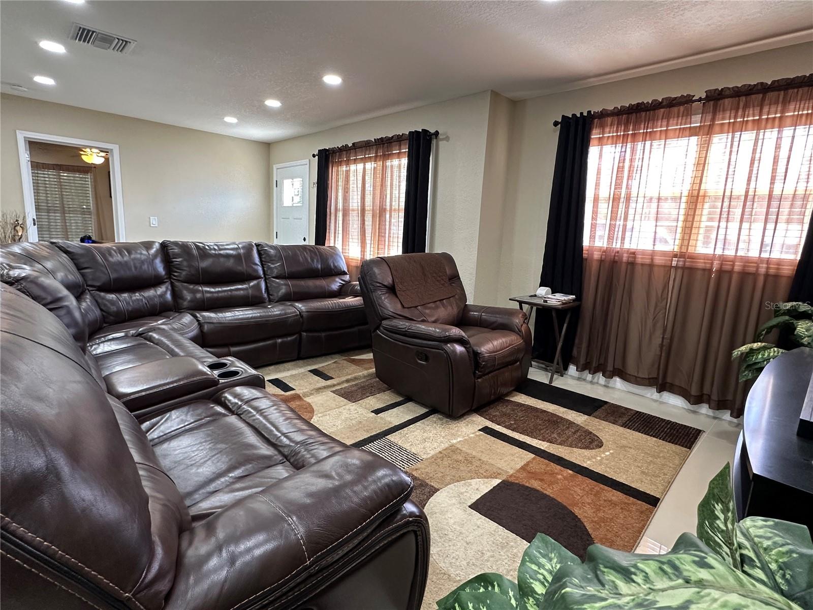 505 W 130TH AVE, TAMPA, FL, 33612