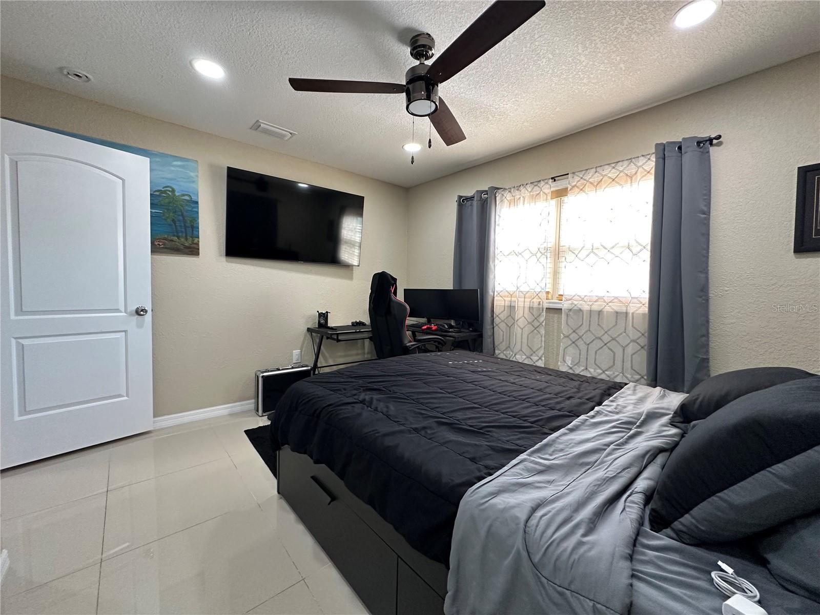 505 W 130TH AVE, TAMPA, FL, 33612