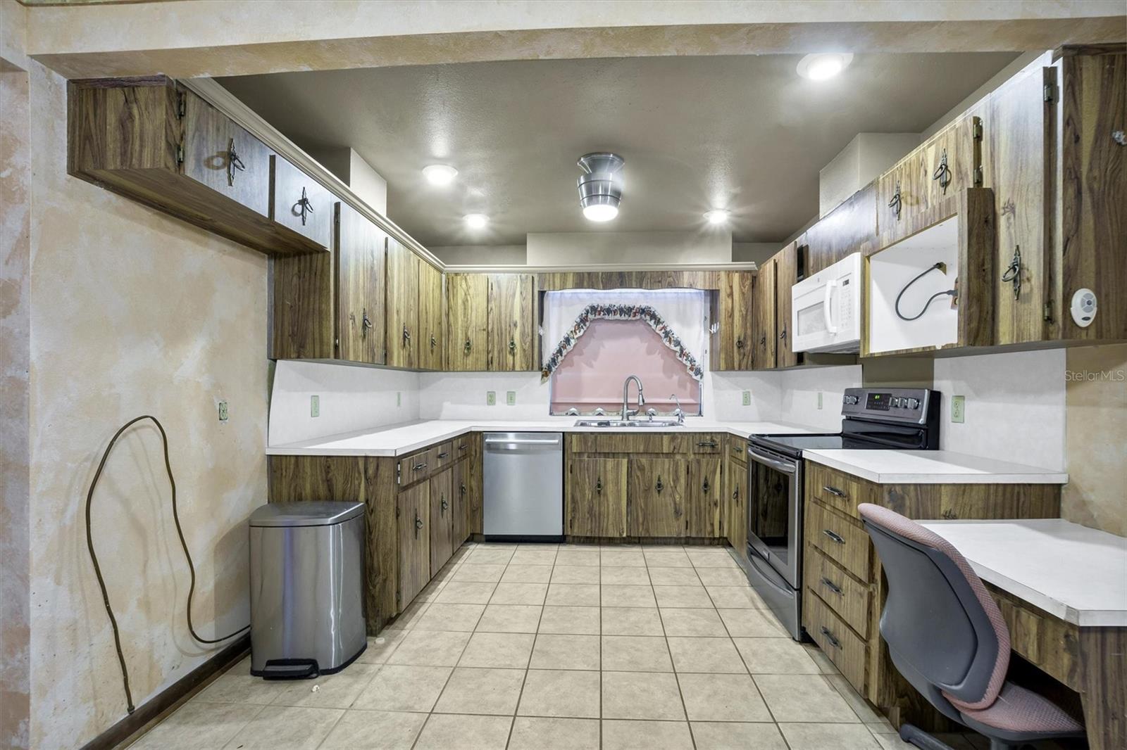 295 S GLEN AVE, LAKE ALFRED, FL, 33850