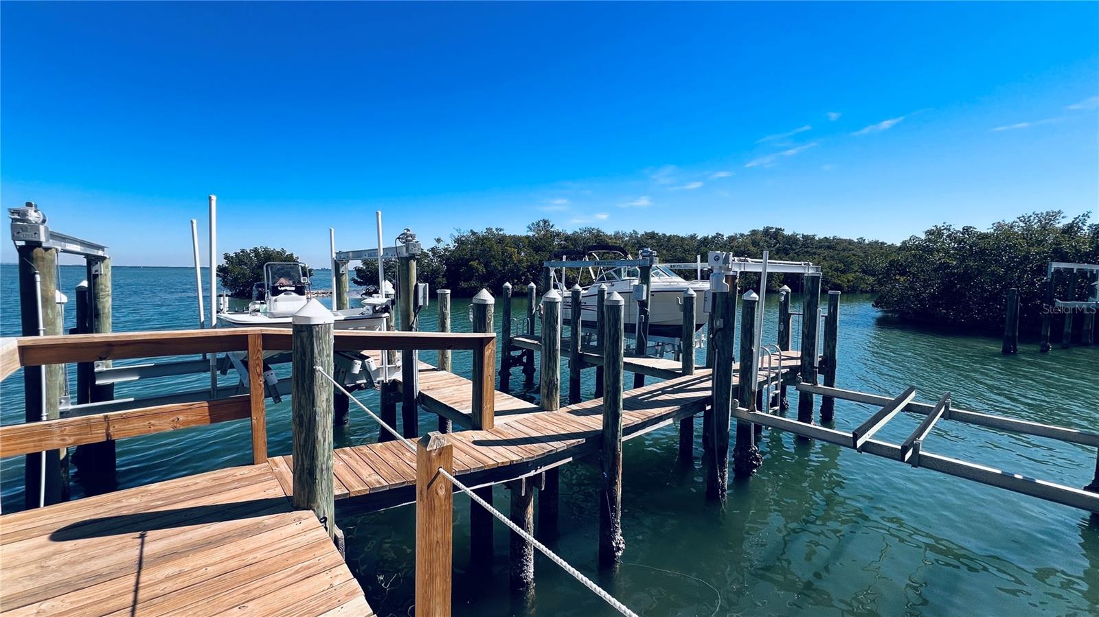 1515 PINELLAS BAYWAY S #46, TIERRA VERDE, FL, 33715