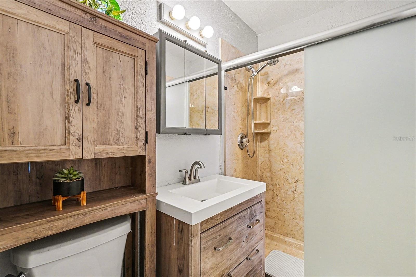 868 CONREID DR NE, PORT CHARLOTTE, FL, 33952