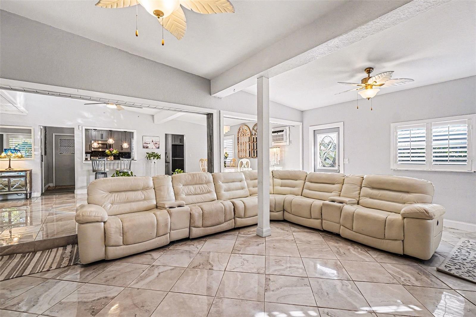 868 CONREID DR NE, PORT CHARLOTTE, FL, 33952