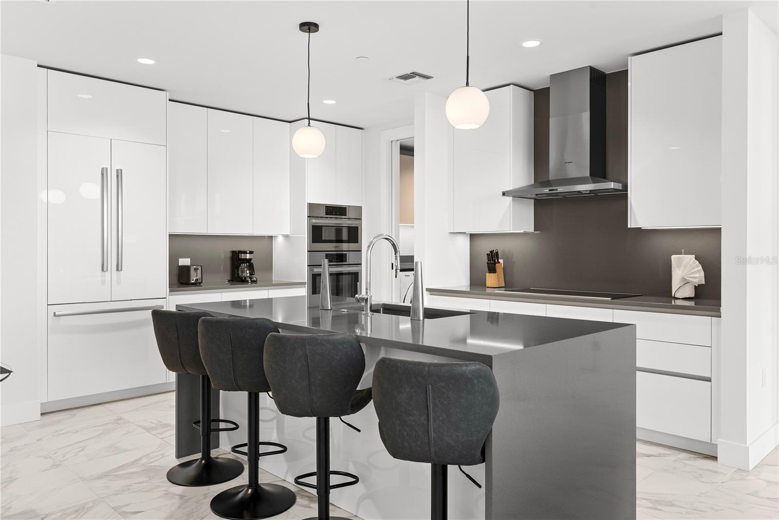 777 3RD AVE N #804, ST PETERSBURG, FL, 33701