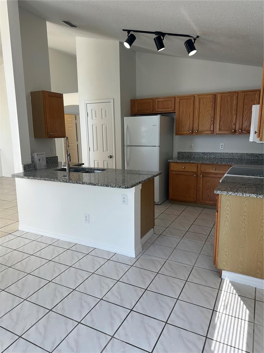 11928 HATCHER CIR, ORLANDO, FL, 32824