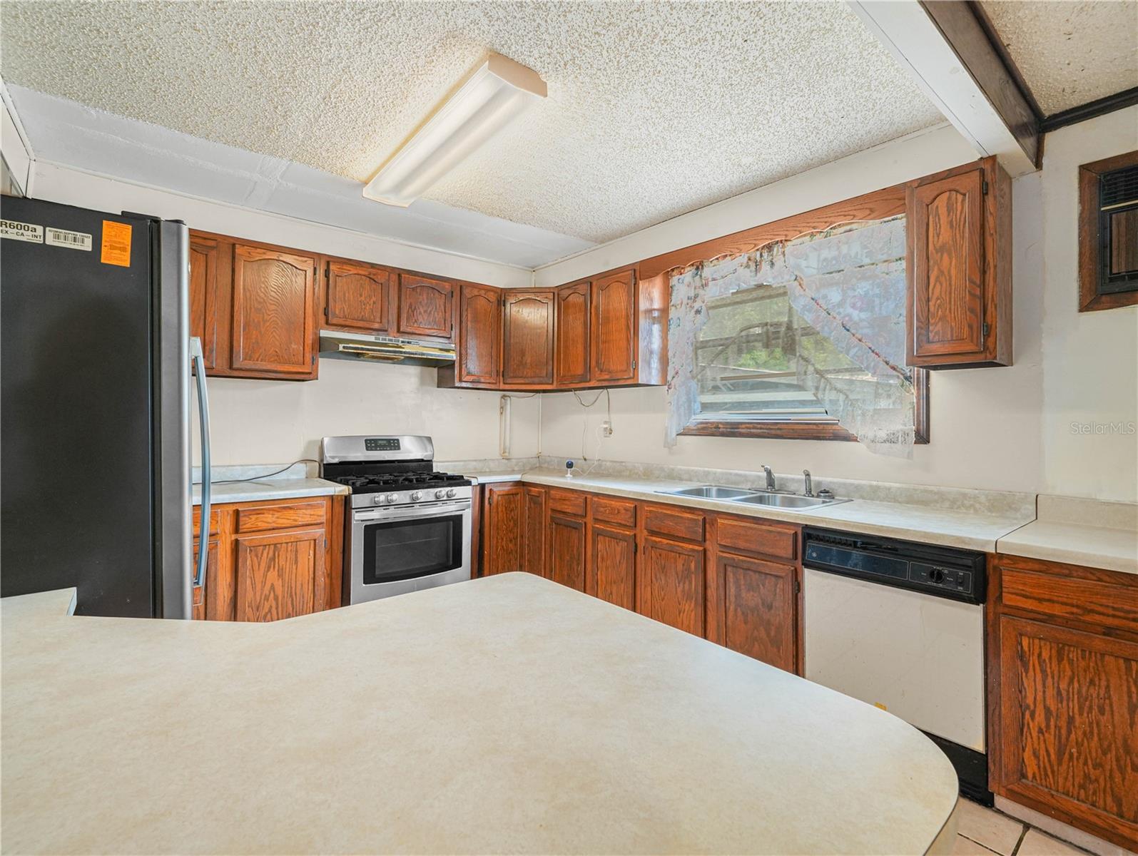 715 S SEMINOLE AVE, FORT MEADE, FL, 33841