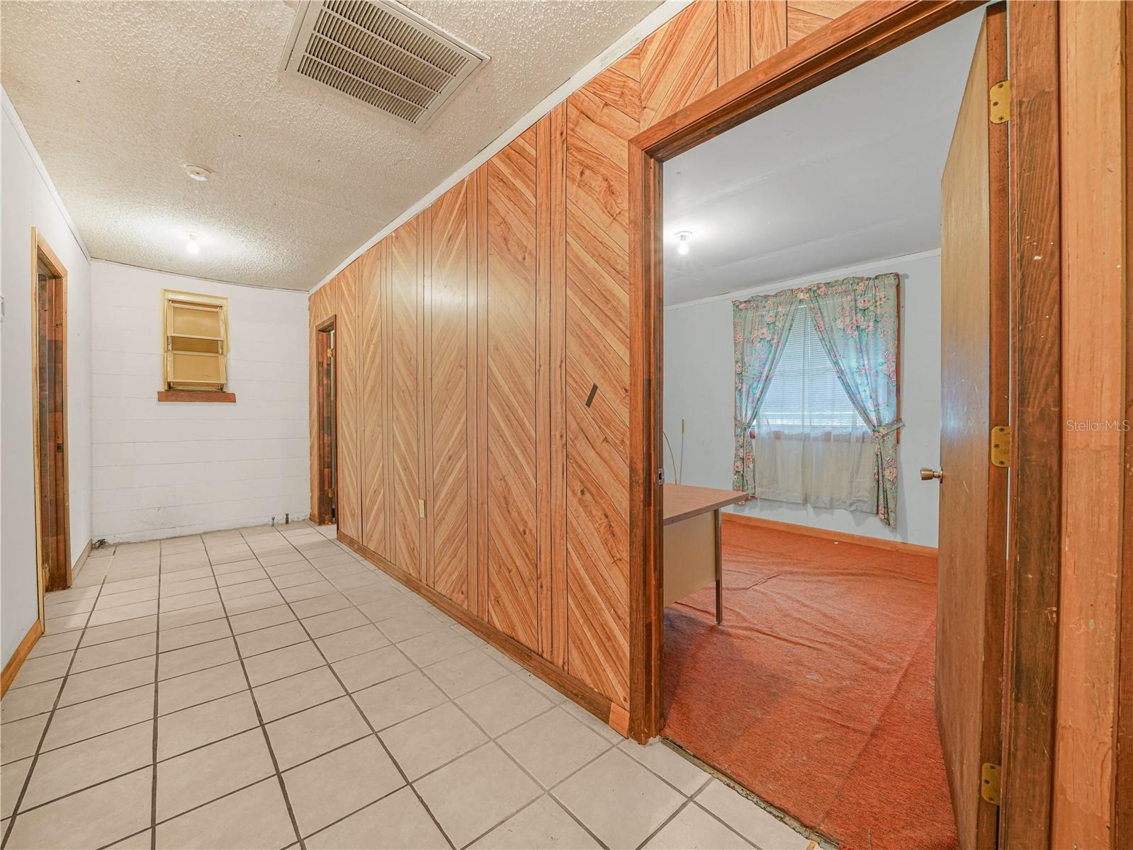 715 S SEMINOLE AVE, FORT MEADE, FL, 33841