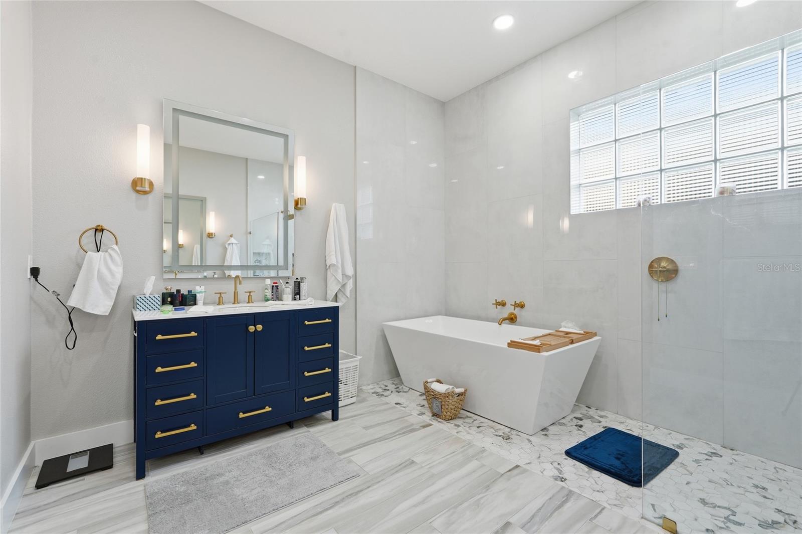 7212 SPUR CT, SARASOTA, FL, 34243