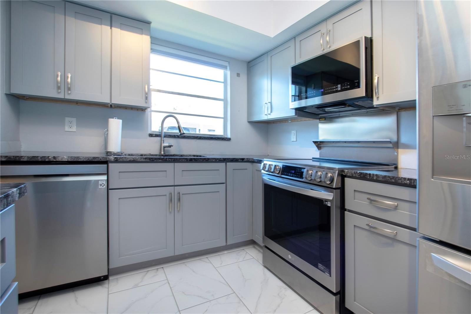 2115 9TH AVE W #2A, BRADENTON, FL, 34205