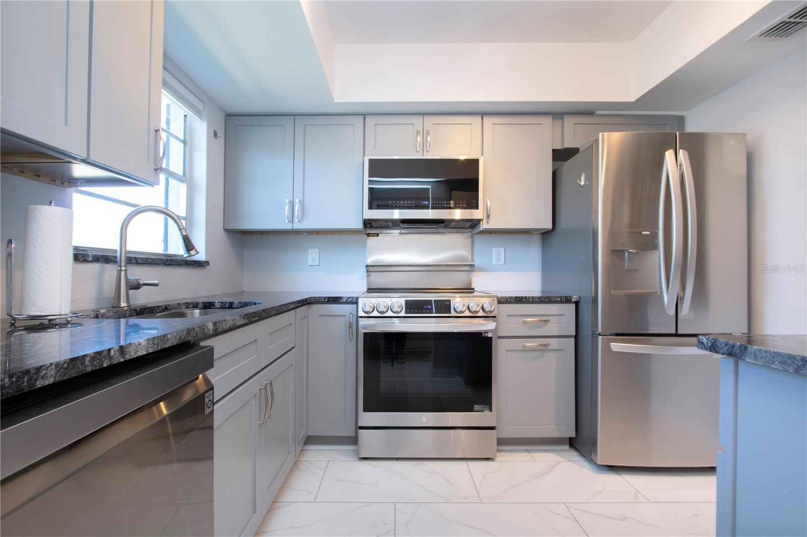 2115 9TH AVE W #2A, BRADENTON, FL, 34205